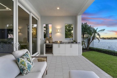Move-in ready, this waterfront corner villa offers VIEWS - photo 10