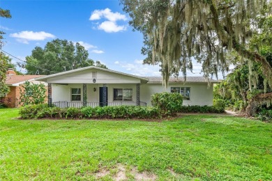 Reedy Lake Home For Sale in Frostproof Florida