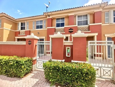 Coopers Hawk Lake  Townhome/Townhouse For Sale in Doral Florida