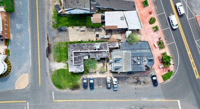 Prime exposure on Montauk Main Street. The property offers 49 - photo 7