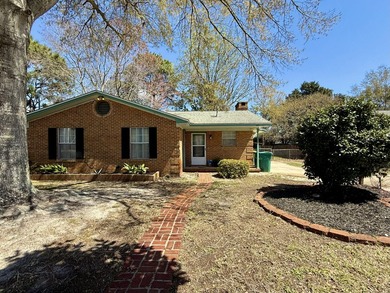 Investment opportunity! Strategically located minutes from - photo 1
