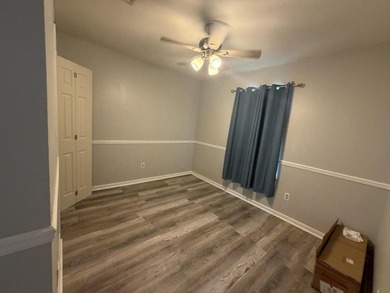 Investment opportunity! Strategically located minutes from - photo 5