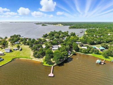 Lake Home For Sale in Jewett, Texas