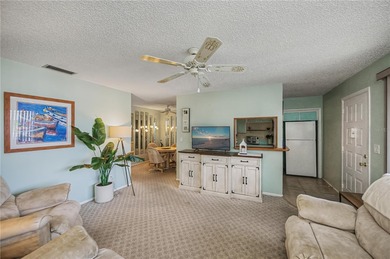 SUPER CLEAN 2/1 condo with PRIVATE & SERENE greenbelt backyard - photo 12