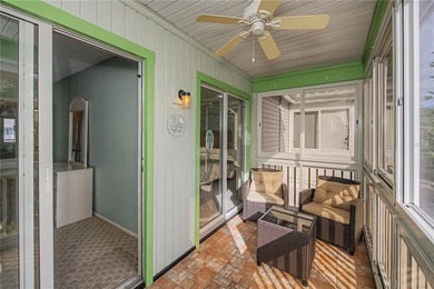 SUPER CLEAN 2/1 condo with PRIVATE & SERENE greenbelt backyard - photo 34
