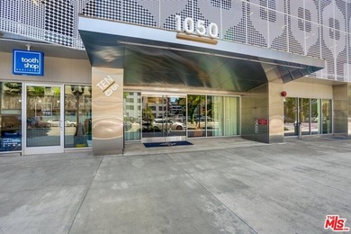 VIEWS, VIEWS, VIEWS!!! Exceptional 2BR/2BA luxury condo at Ten50 - photo 45