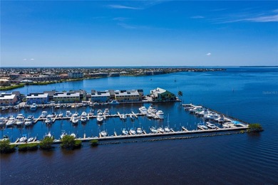 SUPER CLEAN 2/1 condo with PRIVATE & SERENE greenbelt backyard - photo 47