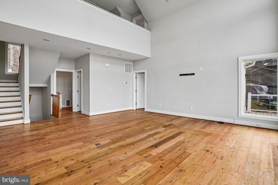 3 Finished Level Custom-built home with absolutely stunning - photo 8