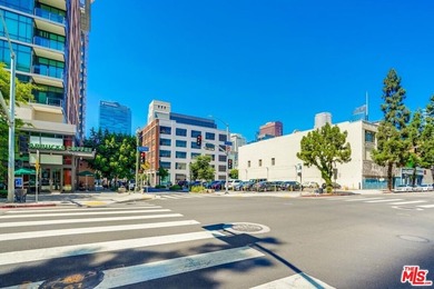 VIEWS, VIEWS, VIEWS!!! Exceptional 2BR/2BA luxury condo at Ten50 - photo 50