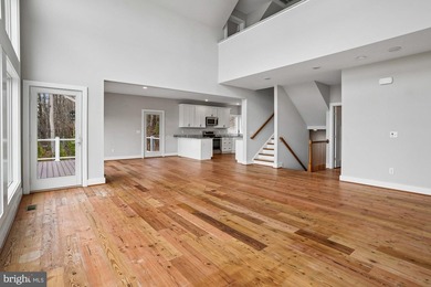 3 Finished Level Custom-built home with absolutely stunning - photo 10