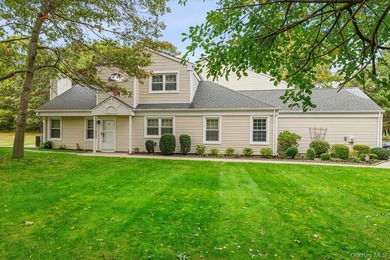 Lake Condo For Sale in Manorville, New York