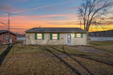 Berry Lake Home For Sale in Reading Michigan