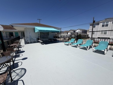 The Surf Comber Motel has been a favorite destination for - photo 16