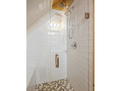 Turnkey Lake Home - photo 17