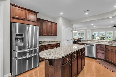 Welcome to your own private oasis within the Charleston area's - photo 18