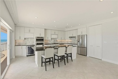 Beautiful 3 bedroom penthouse corner unit with amazing views