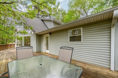 Charming Home in Sought-After Holly Lake Ranch - Nestled in this