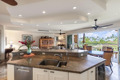 Escape to your own serene tropical sanctuary with gorgeous ocean - photo 2
