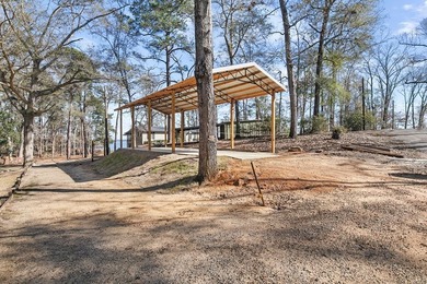 So much to enjoy with this beautifully updated Lake Eufaula home - photo 3