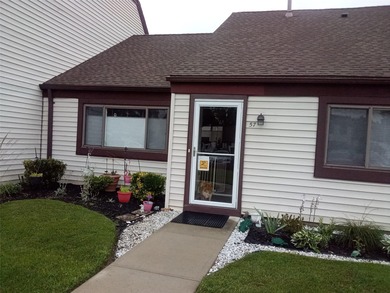 Artist Lake - Suffolk County Home Sale Pending in Middle Island New York