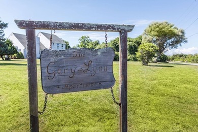 Montauk Multifamily dwelling born from yesteryear and updated - photo 3