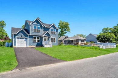 Welcome home in the heart of Mastic; a brand new construction - photo 5