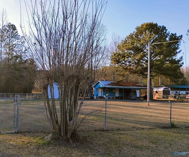 Enjoy lake living on this extra-large, 0.48-acre deeded RV lot - photo 6