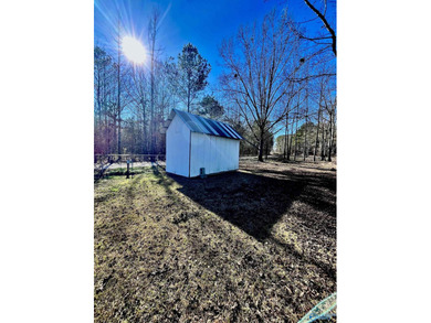 Enjoy lake living on this extra-large, 0.48-acre deeded RV lot - photo 10
