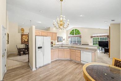 Devonshire Village beauty -- Beautiful 3 bedroom/2 bath sought - photo 4