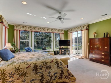 Elegant Lagoon-Front Home in Oakridge |4BR | 3.5BA | 4,722 Sq - photo 12