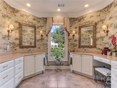 Elegant Lagoon-Front Home in Oakridge |4BR | 3.5BA | 4,722 Sq - photo 13