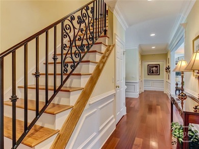 Elegant Lagoon-Front Home in Oakridge |4BR | 3.5BA | 4,722 Sq - photo 16