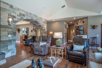 Luxury riverfront home on the Roaring Fork River in Glenwood - photo 18