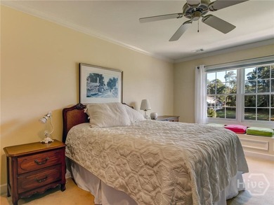 Elegant Lagoon-Front Home in Oakridge |4BR | 3.5BA | 4,722 Sq - photo 20
