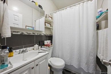 PRICE DROP! WILL BE DELIVERED VACANT! 5 BEDROOMS AND 3 - photo 22