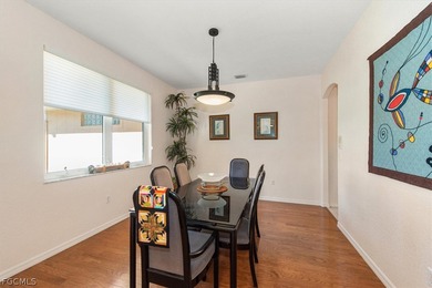 Welcome to Paradise! This beautiful 3 bedroom 2 1/2 bath direct - photo 10
