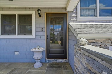 Welcome to your very own slice of paradise in the heart of the - photo 7