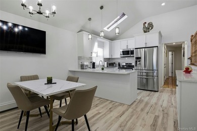 Welcome to your very own slice of paradise in the heart of the - photo 9