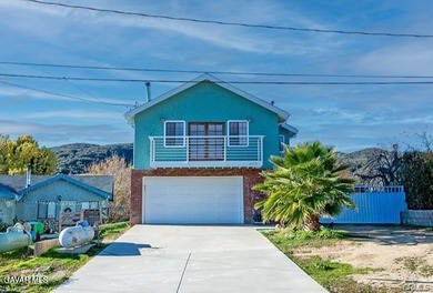 Elizabeth Lake Home For Sale in Lake Hughes California