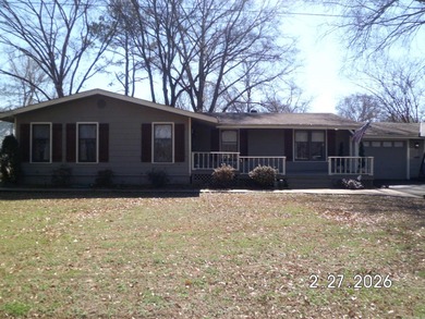 Little Red River Home For Sale in Heber Springs Arkansas