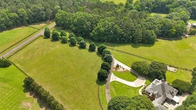 An extraordinary opportunity to own a true equestrian legacy - photo 2