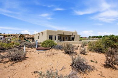 Sweeping epic Views! Bright, open-concept living defines this - photo 3