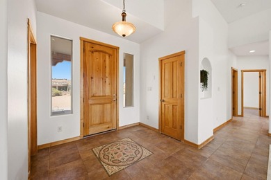 Sweeping epic Views! Bright, open-concept living defines this - photo 4