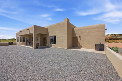 Sweeping epic Views! Bright, open-concept living defines this - photo 6