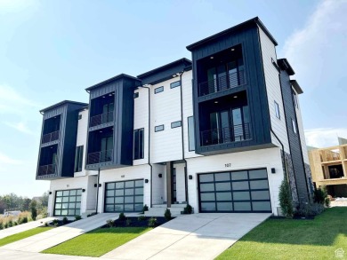 Lake Townhome/Townhouse For Sale in Saratoga Springs, Utah