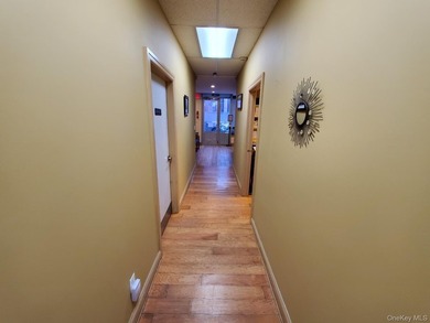 2200 Sqft Ground Floor Commercial Condominium. Prime Downtown - photo 12