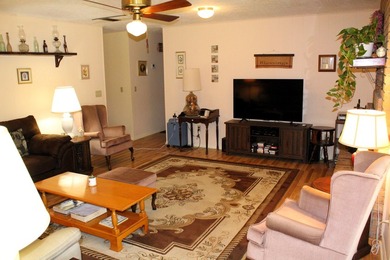 Welcome to this beautifully maintained all-brick ranch-style - photo 13