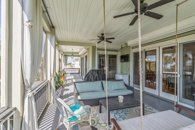 Spacious custom-built quality home offering OUTSTANDING OCEAN - photo 17