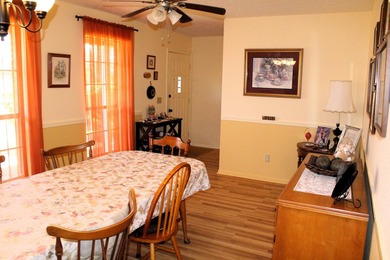 Welcome to this beautifully maintained all-brick ranch-style - photo 17