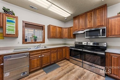 Rare opportunity to acquire a portfolio of four purpose-built - photo 25